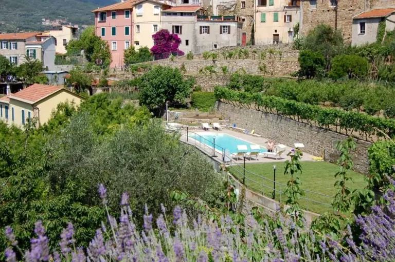 casa girasole pool 03